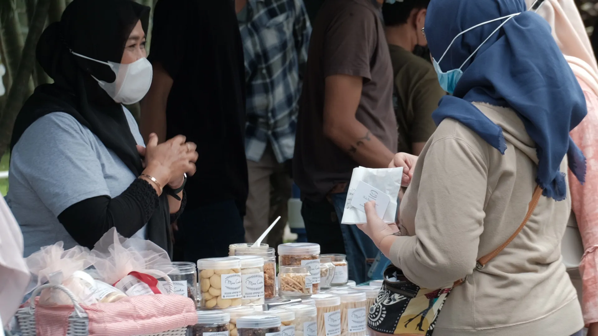 Pasar Wiguna Moment 2
