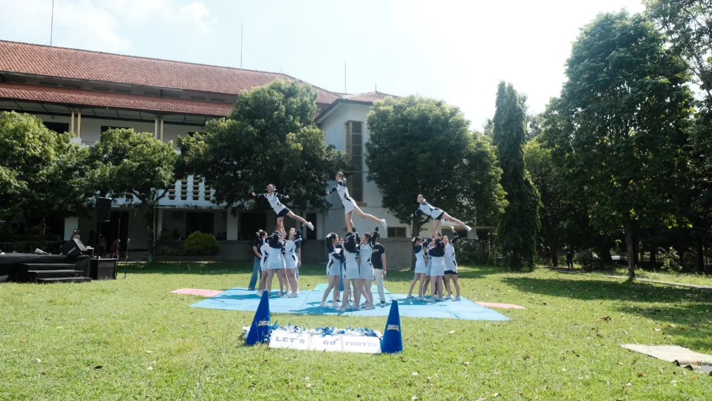 cheers sma negeri 1 semarang