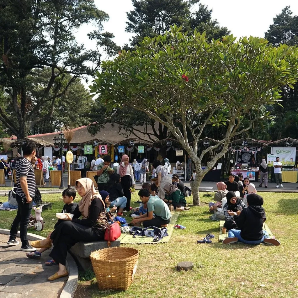 pasar wiguna jogja