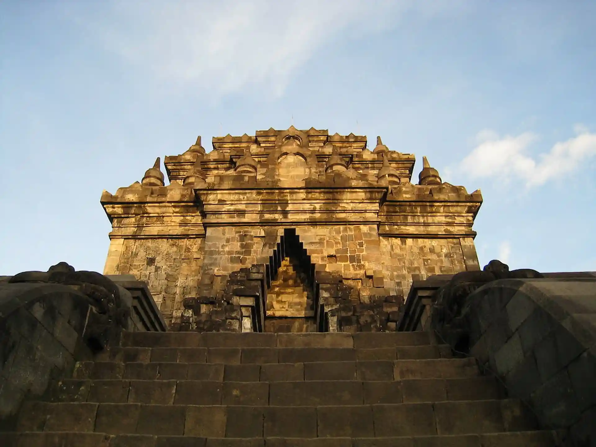 Candi Mendut Magelang