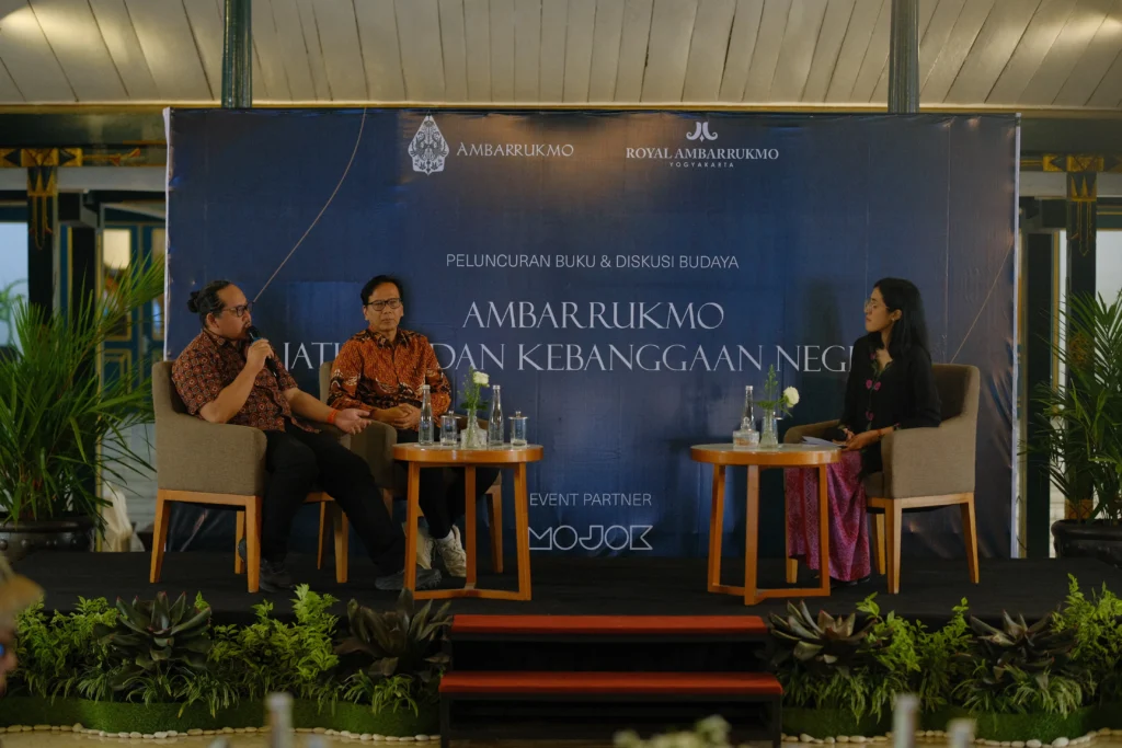Buku Ambarrukmo Jatidiri dan Kebanggaan Negeri
